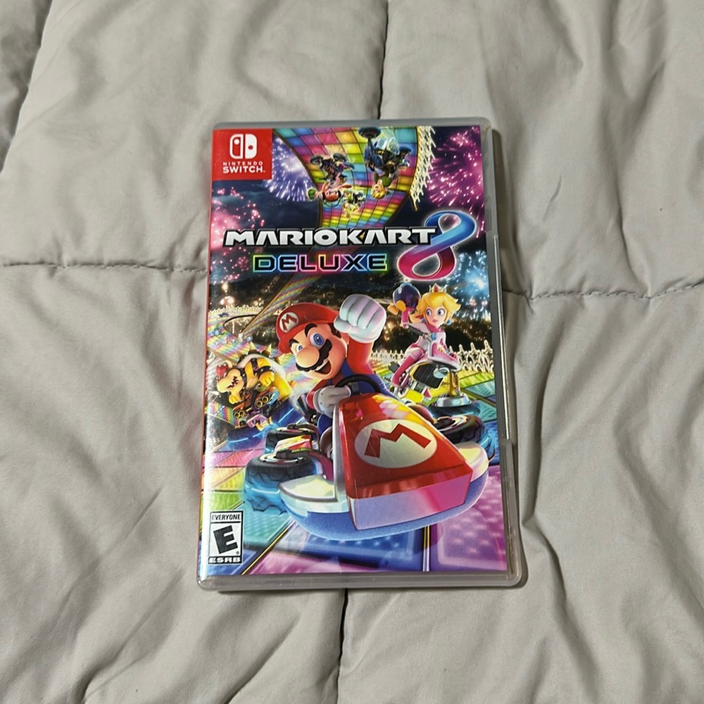 Nintendo switch - Mario kart deluxe 8 - great condition